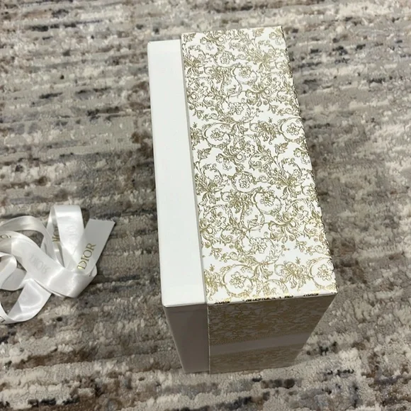 Christian Dior Paris gift box - Picture 3 of 7